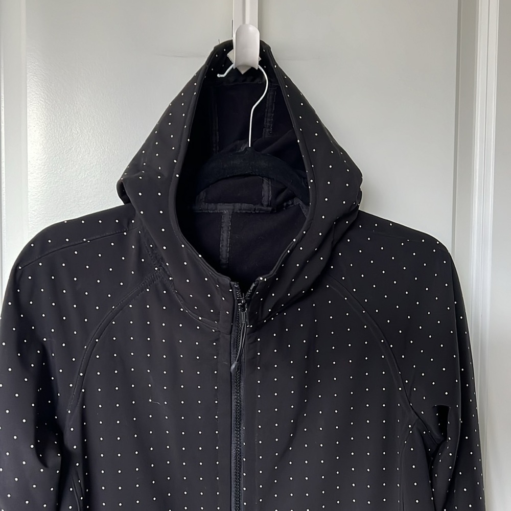 Lululemon Apres Yoga Polka Dot Hooded Jacket, M (10) - Picture 13 of 16